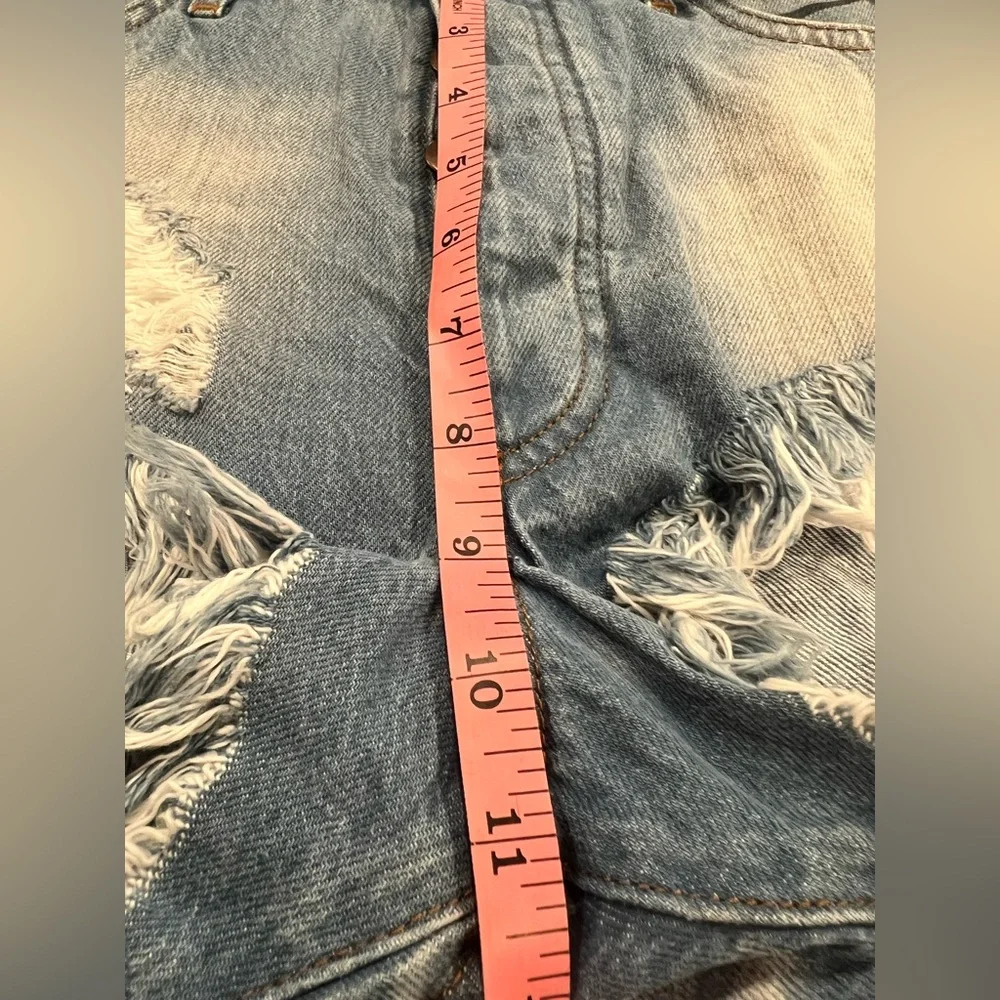 ONE TEASPOON Rollers Denim Short in Atlantis Size 26 NWT Low waist fringe hem